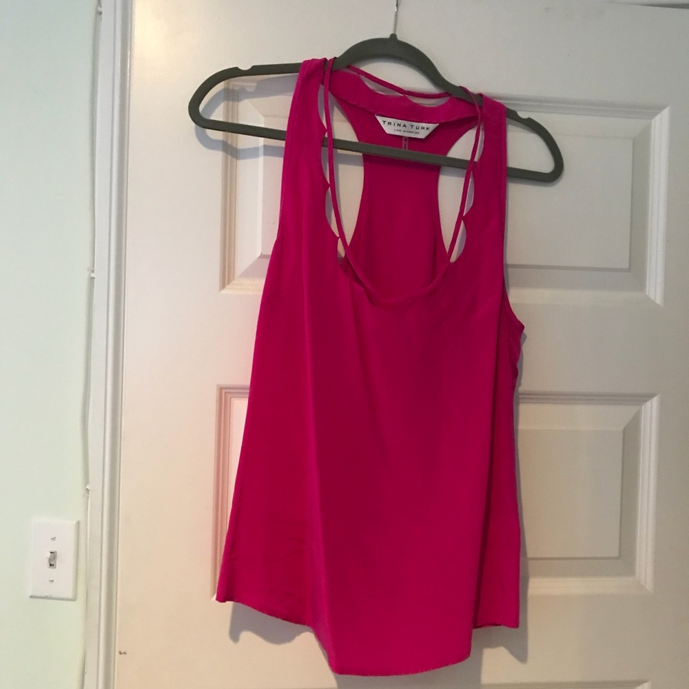 Trina Turk silk scallop neck cami sz M